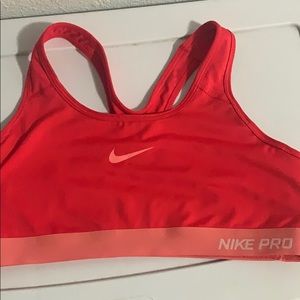 Nike Pro Sports Bra